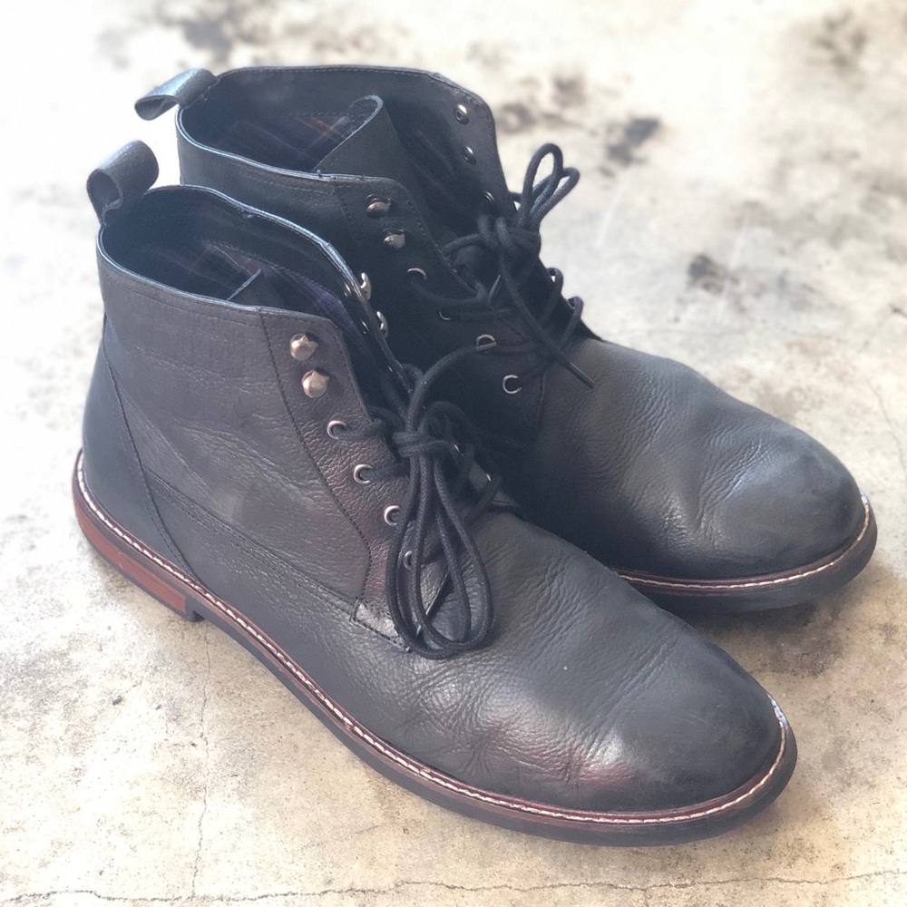BEN SHERMAN BRENT PLAIN TOE LEATHER BOOT